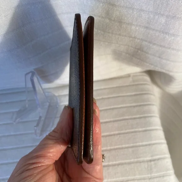 Louis Vuitton Monogram Men’s Bifold W/COA